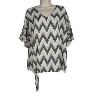 Cato Top Women Size L White Black Tan Geometric Side Tie V-neck Short Sleeve